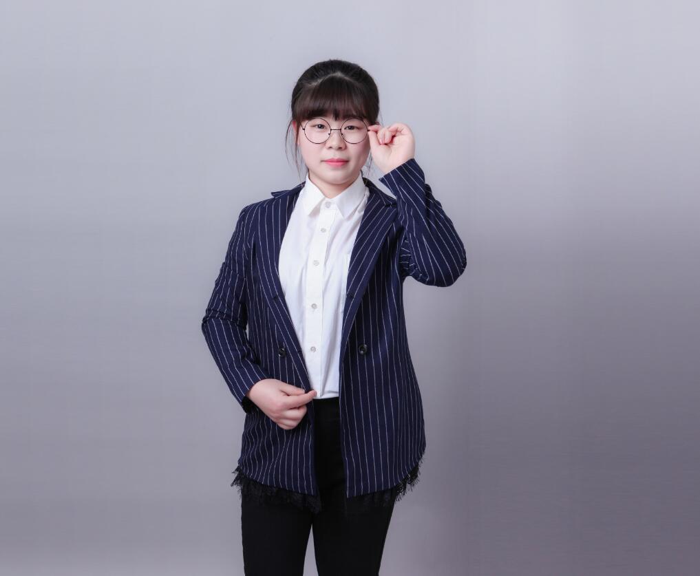 設(shè)計(jì)師：張夢