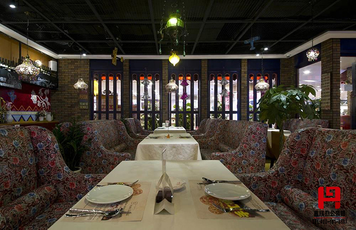 布拉諾西餐廳設(shè)計